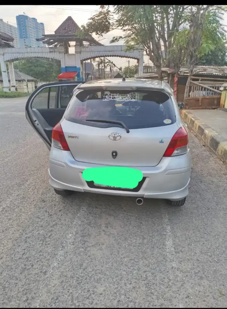 Jual cepat Yaris tipe e yg serius minta boleh japri milik pribadi