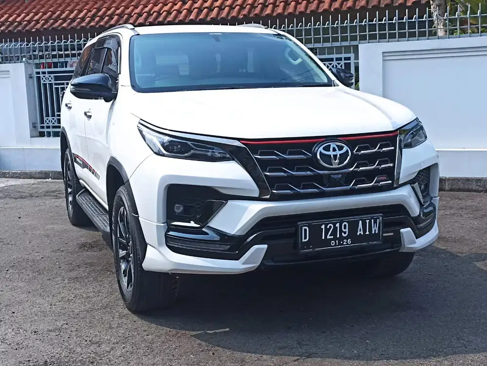 Fortuner VRZ TRD 2.4 th 2020 / 2021 istimewa kredit DP 30jt an