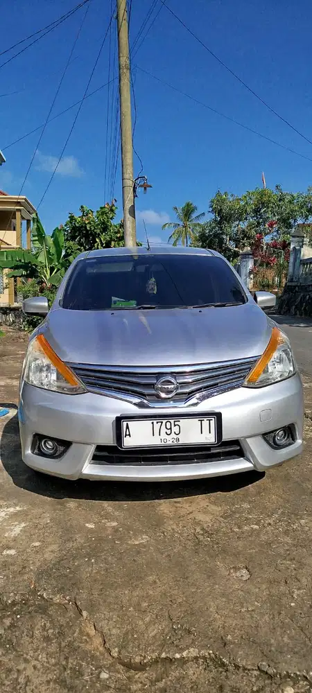 Nissan Grand livina 2013 Bensin