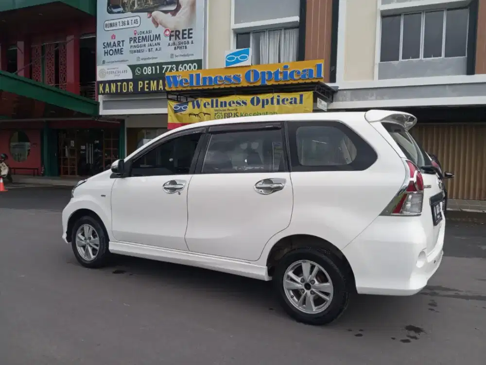 TOYOTA AVANZA VELOZ 1.5 AUTOMETIC PAJAK HIDUP TANGAN PERTAMA DARI BARU