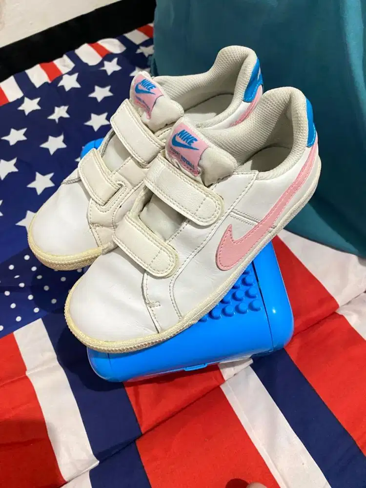 Sepatu Anak Nike Court Royale (PL)