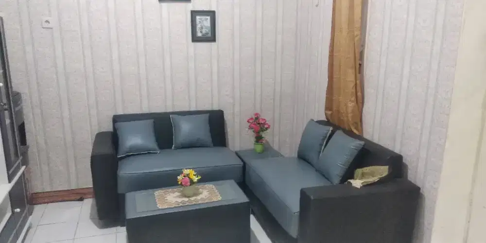 Sofa minimalis , apa adanya