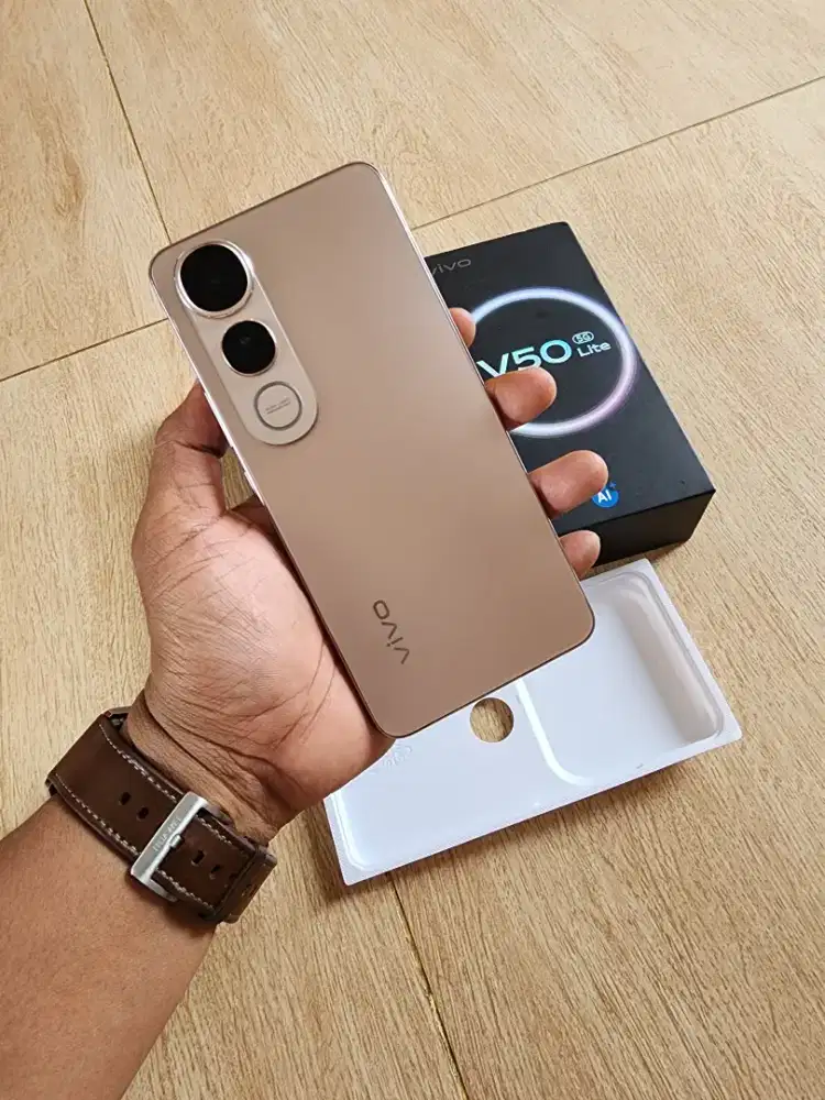 Vivo v50 lite 5g 8/256gb resmi fullset mulus no minus