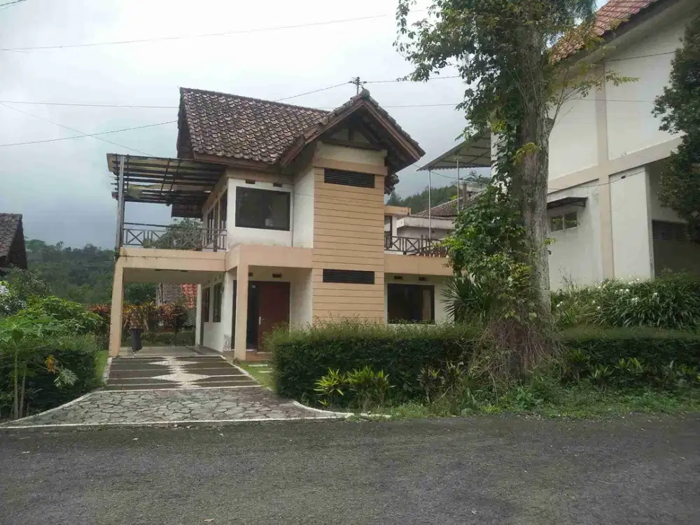 Jual rumah villa Grand trawas estate Mojokerto