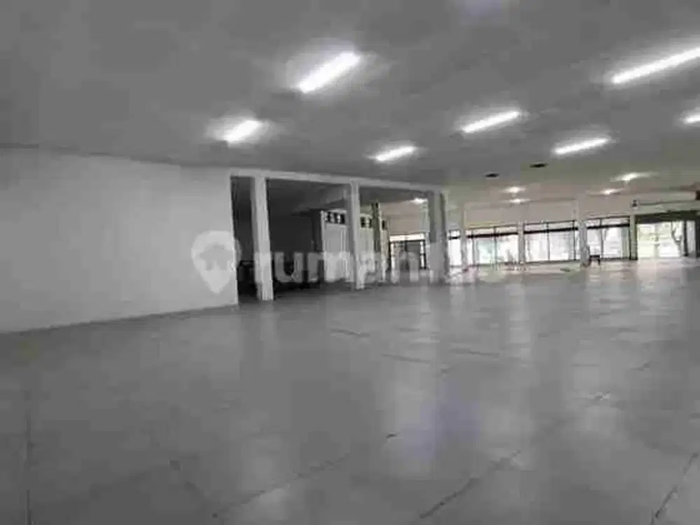 Ruang Usaha Luas Jl Raya Tendean Mampang