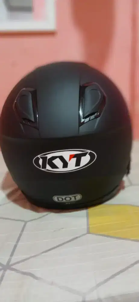 Helm Baru Mulus dan bagus