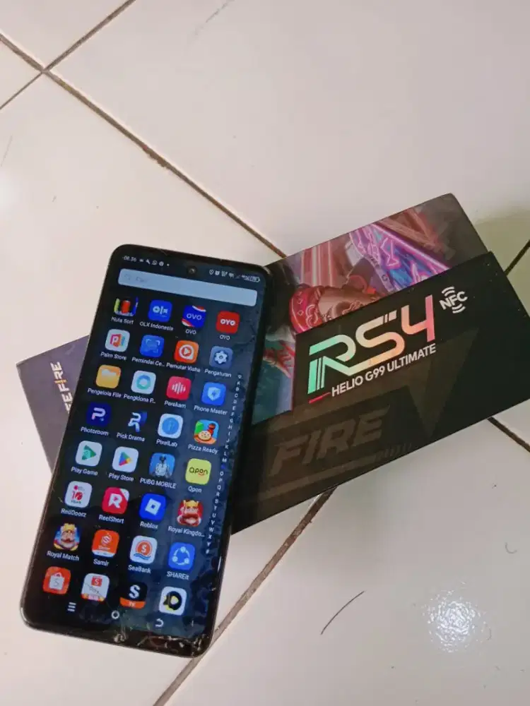 Itel RS4 ram12+12 rom 256