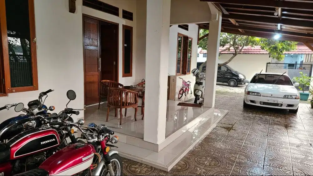Rumah Dijual Luas Dan Usaha Kost2an