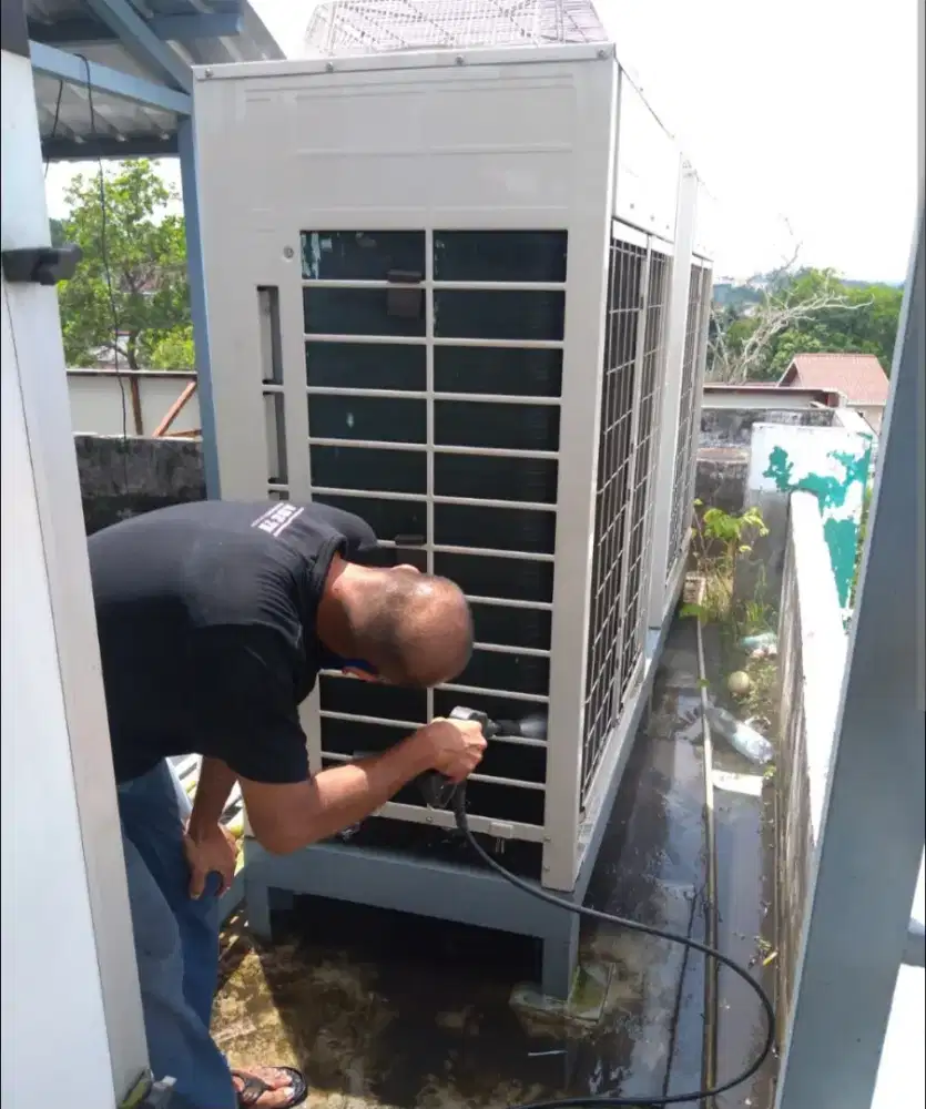 Jasa service AC profesional