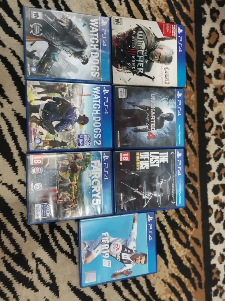 Kaset ps4 bekas normal