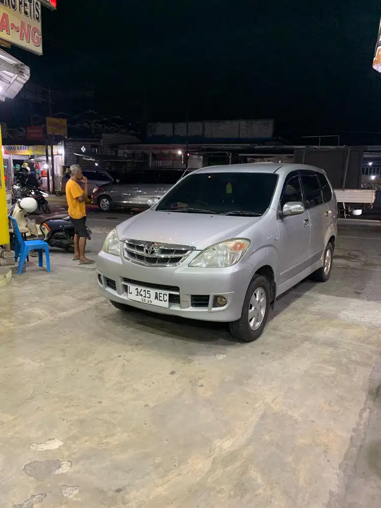Toyota Avanza 2010 Bensin