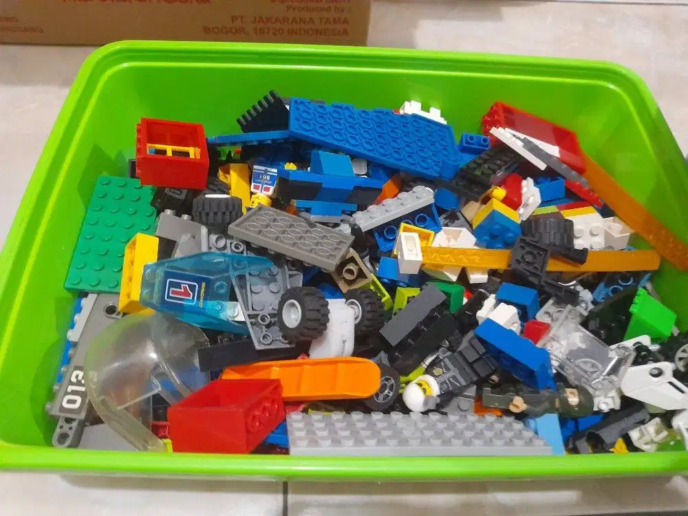 2 set mainan lego bekas