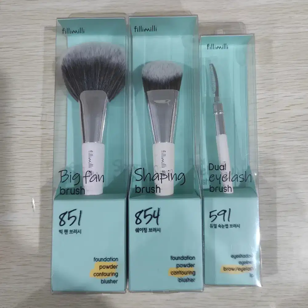 Fillimilli Brush MakeUp