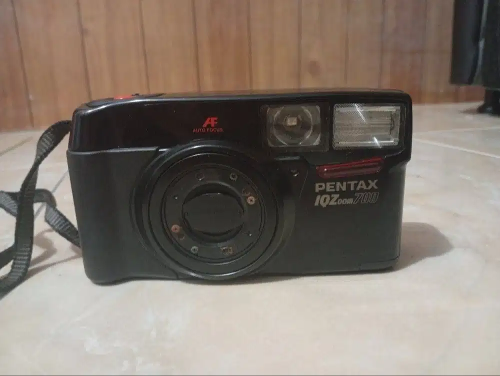 Kamera SLR Pentax IQZoom 700