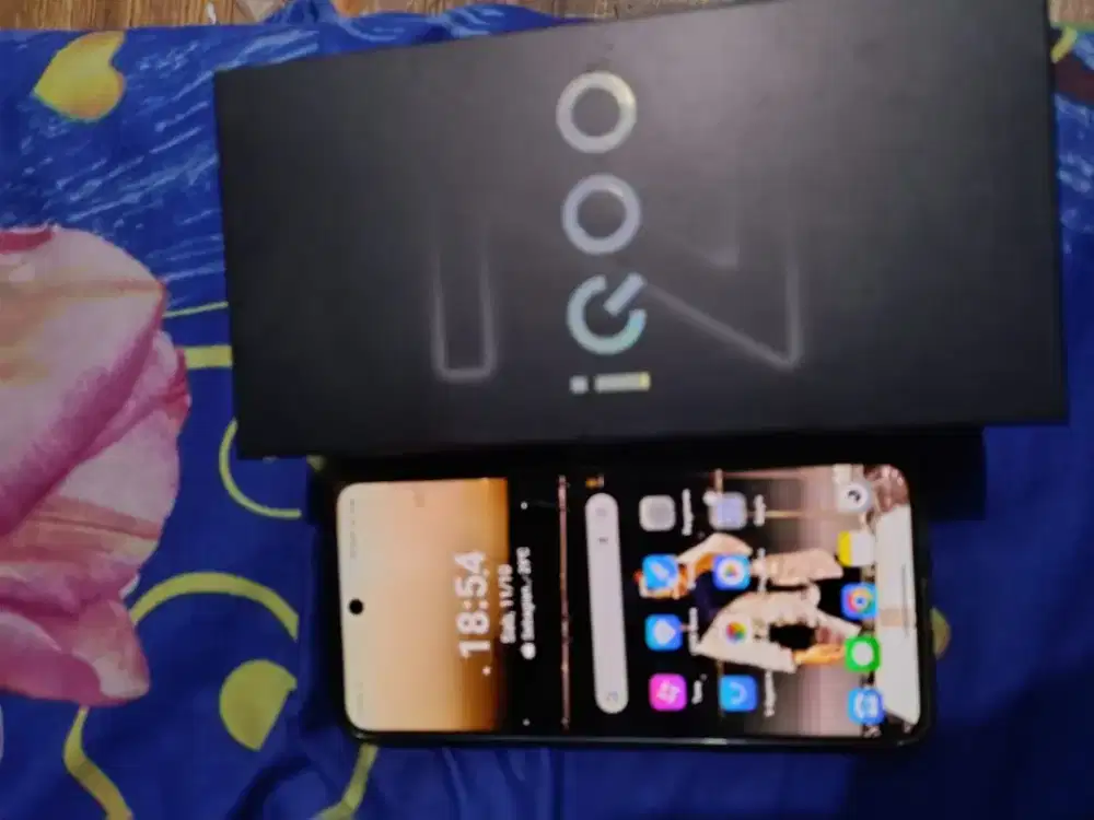 Vivo Iqoo z10 12+12/512