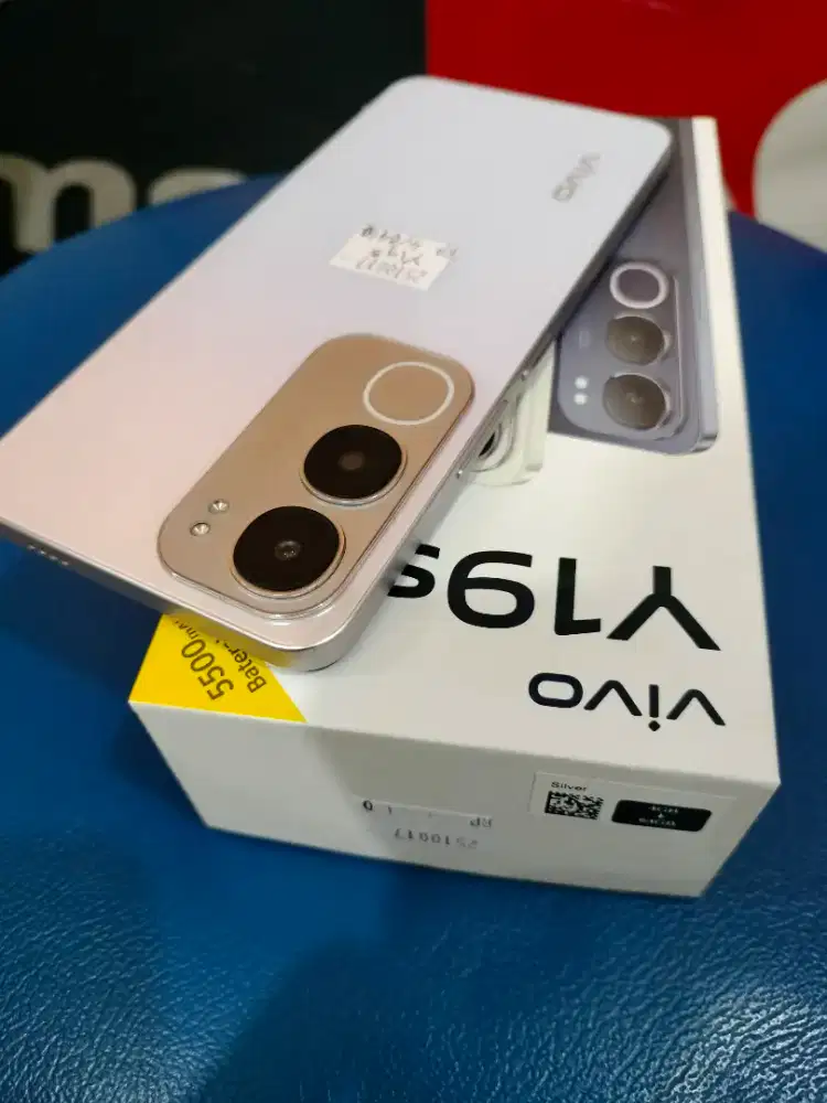vivo y19s 4/64 mulus lengkap ori