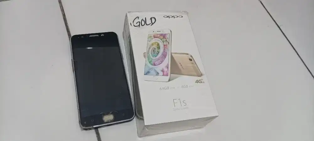 Oppo F1S 4/64 gold