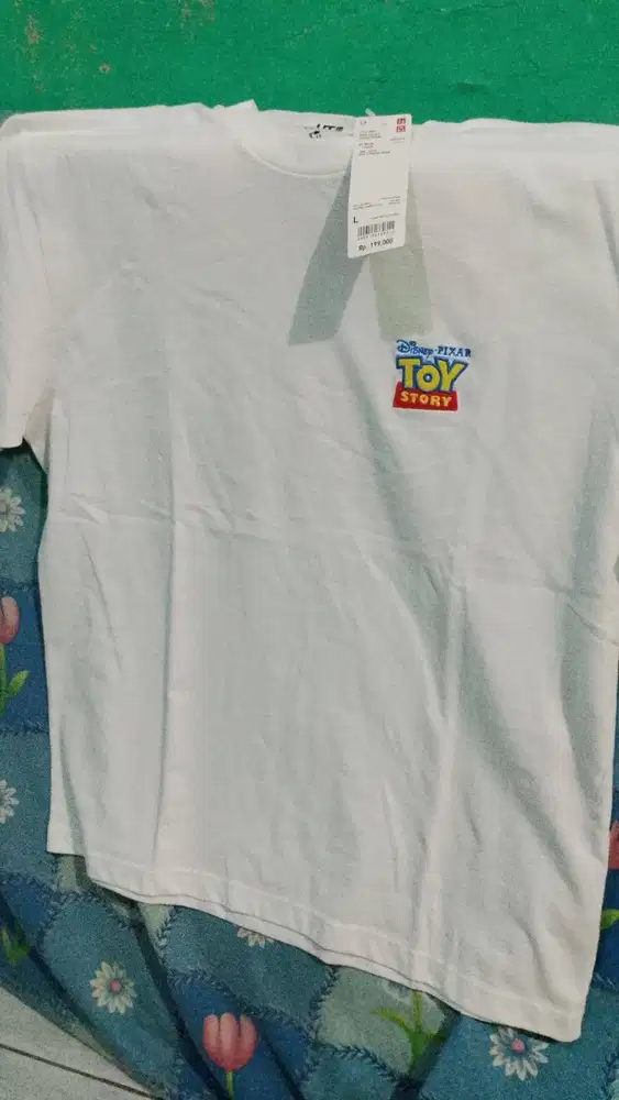 kekecilan di jual ajaa barang masih baru good