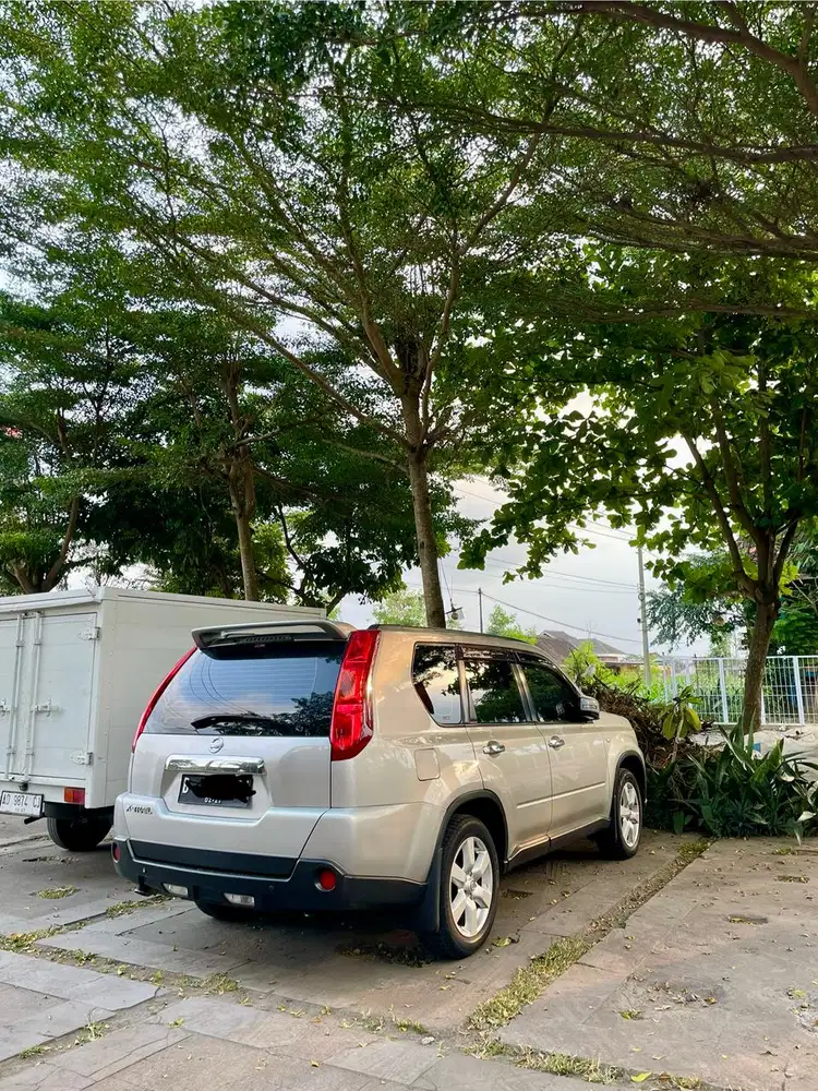 Nissan X-Trail 2010 Bensin