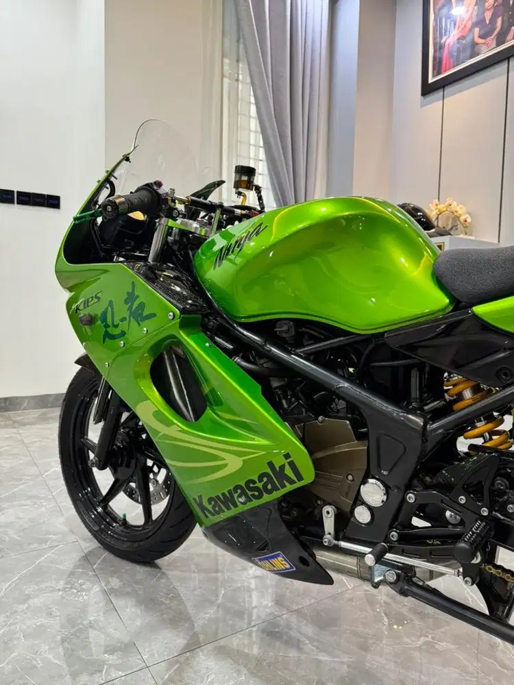 Jual kawasaki Ninja rr 2011
