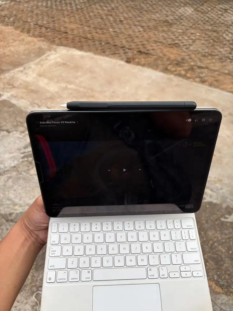 Ipad pro m1 128gb lengkap full apple