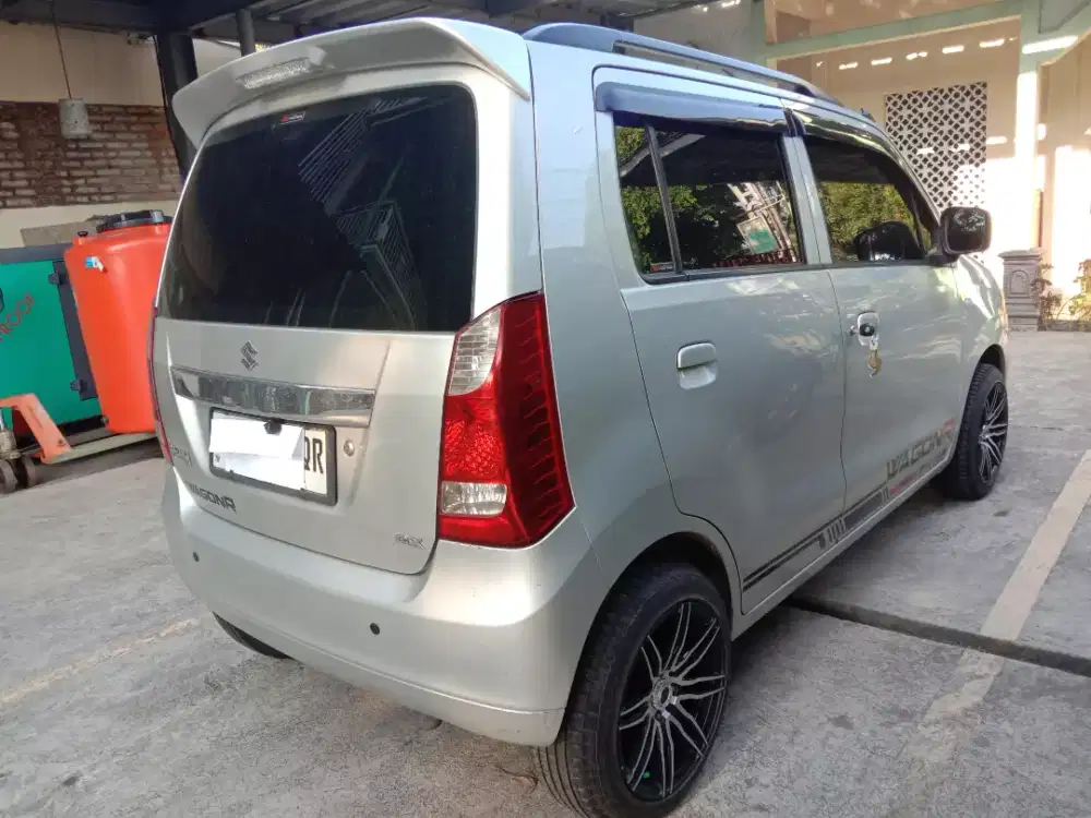 Di jual Mobil Suzuki Wagon R