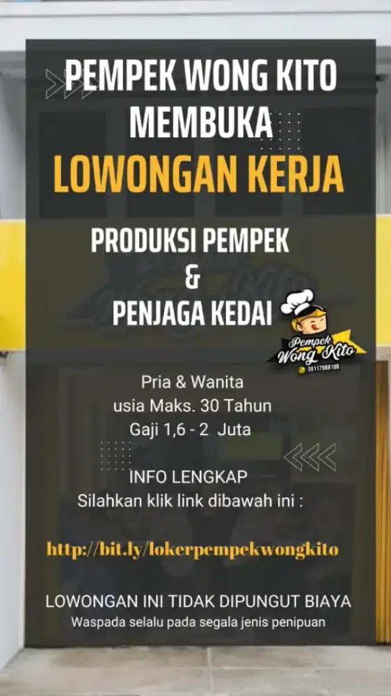 Penjaga Kedai dan Bagian Produksi Pempek Palembang
