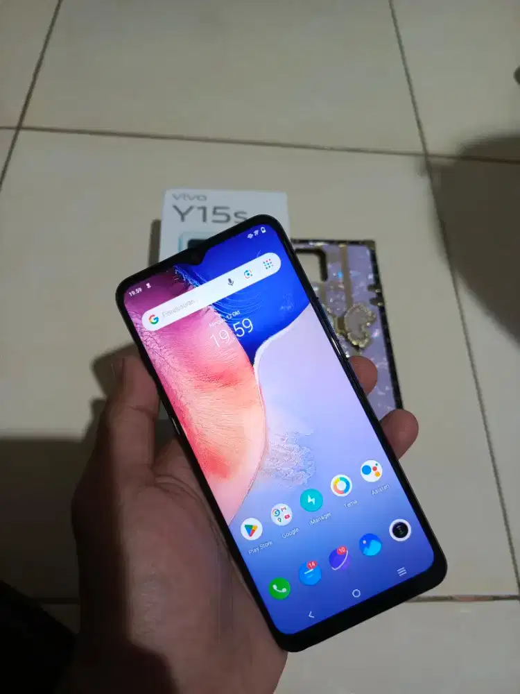 Vivo y15s 3/32gb