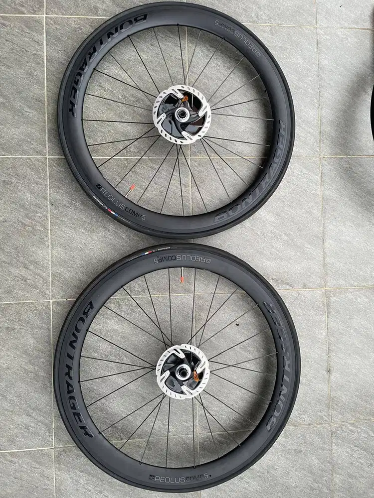 Whelset Bontrager