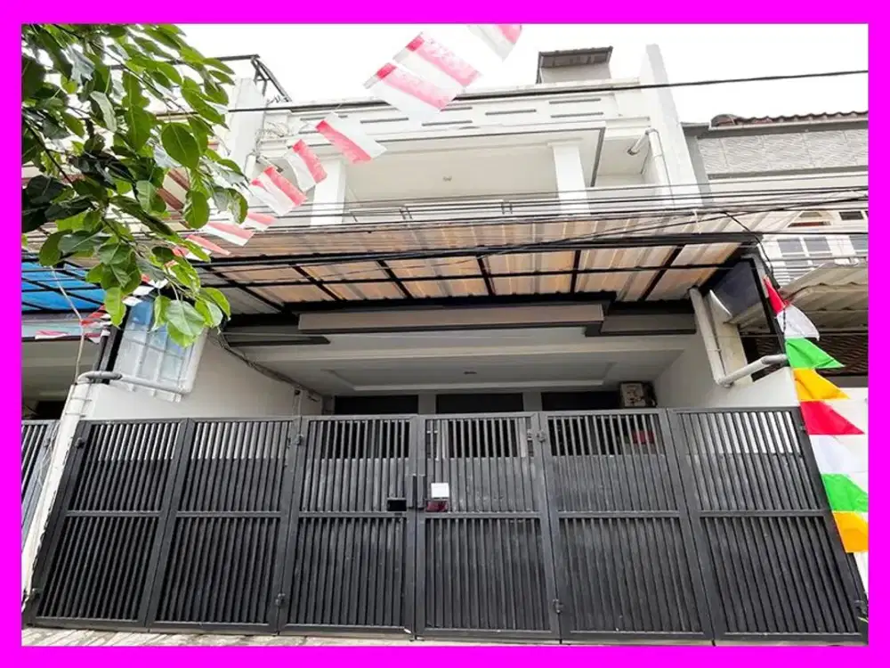 Dhyana Rumah semi furnish ukuran 5x17m di Tomang