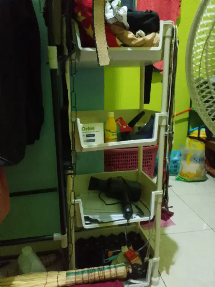 Rak Serbaguna dan gantungan baju strika