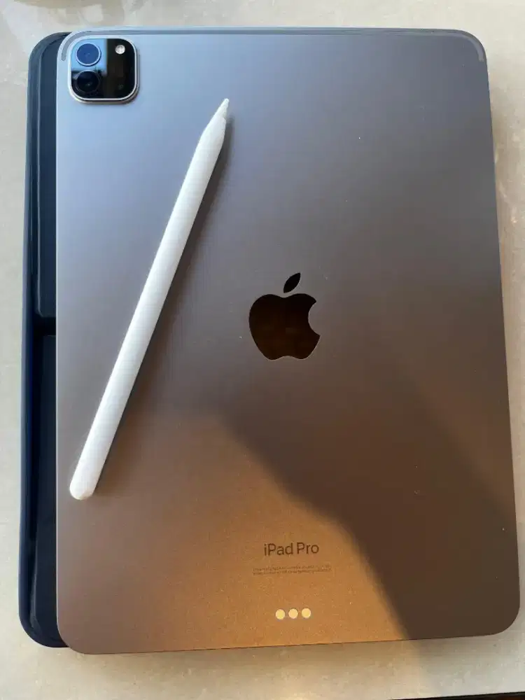 Dijual *Ipad Pro M2 256 gb wifi only*