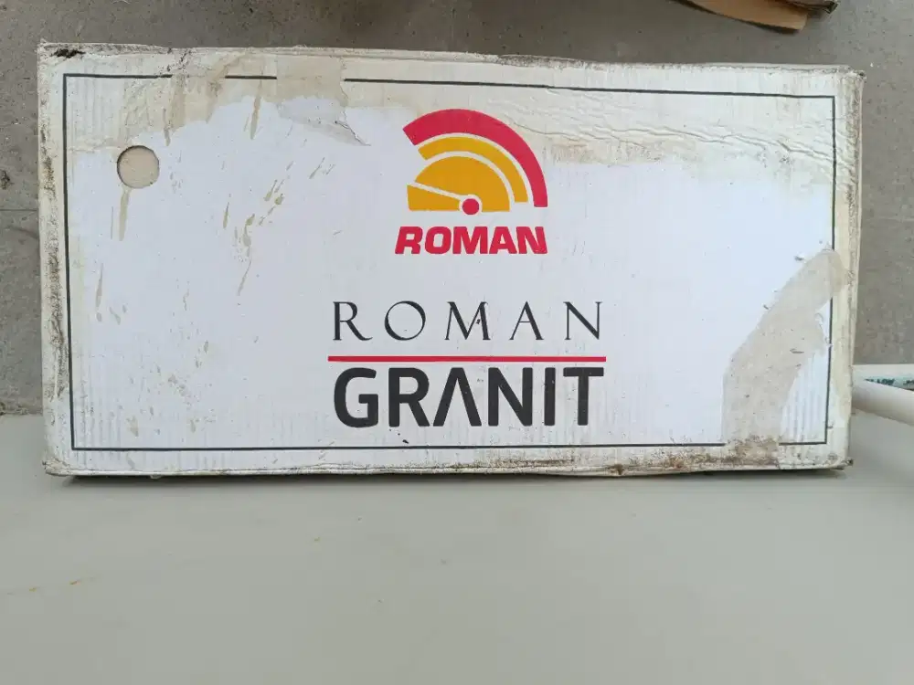 ROMAN GRANITE WRN CREAM/GADING 4BOX @5PCS BARU