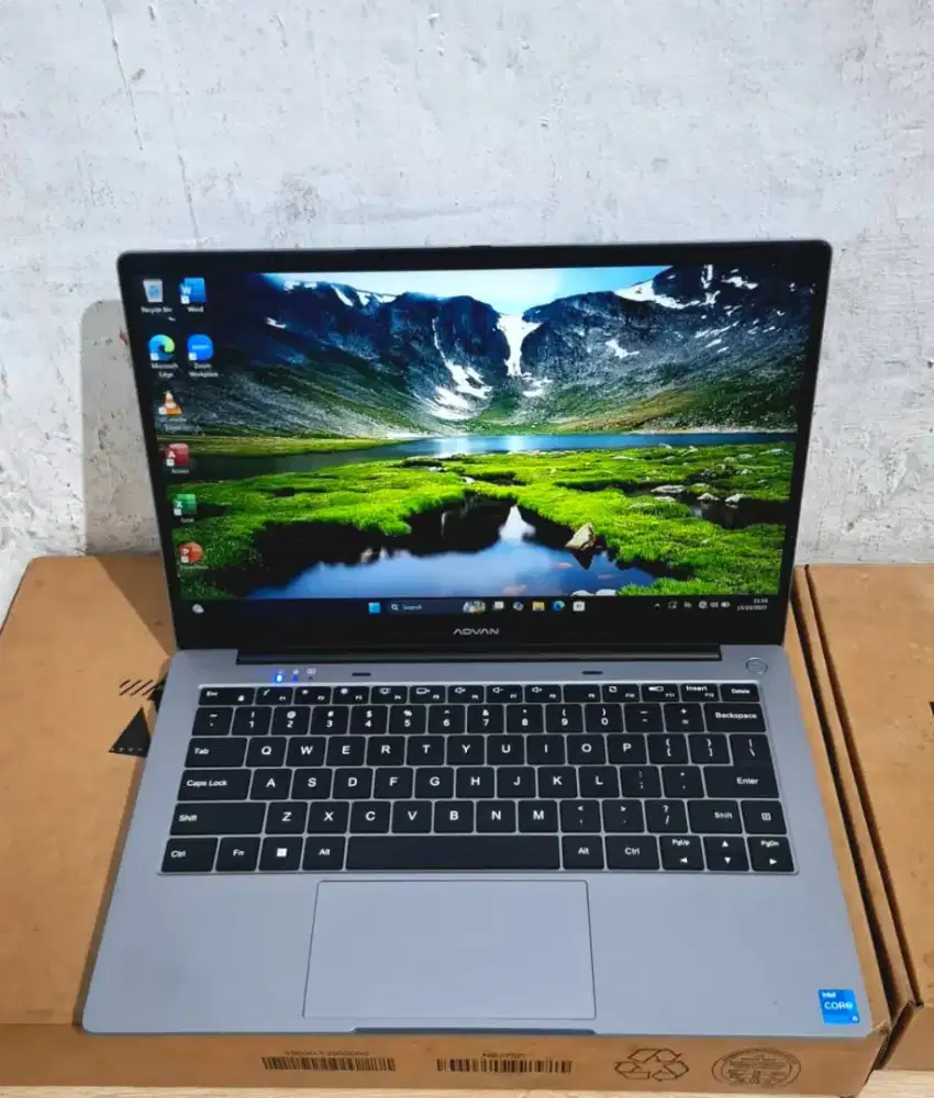 Advan Workpro Core i5 Gen 12 Ram 16
SSD 256 FHD IPS Mulus, Anti Lemot