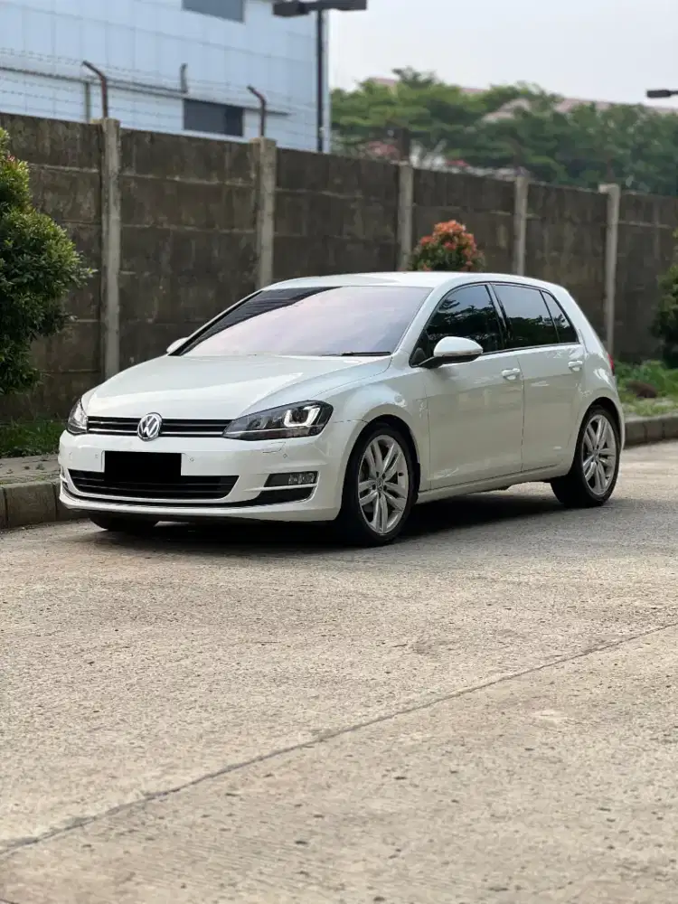 VW GOLF MK7 2014 CBU 1.4 TSI 2013 LOW MILES MINT CONDITION !
