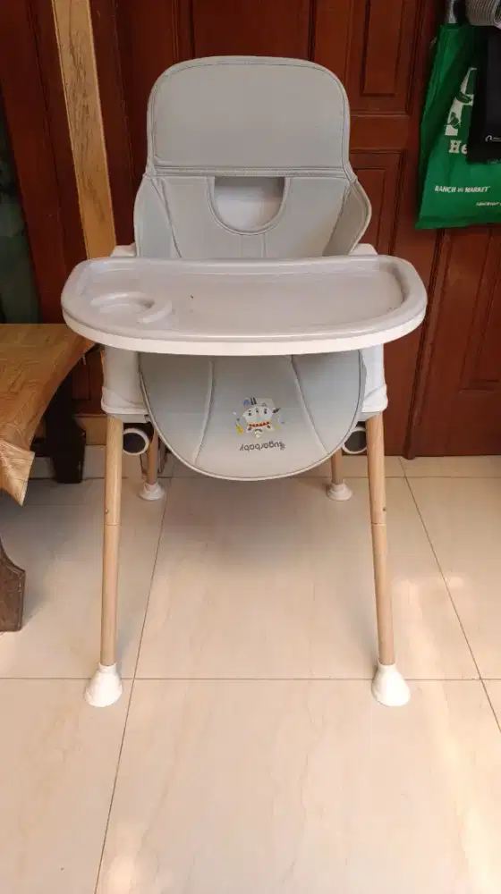 Kursi makan sugar baby