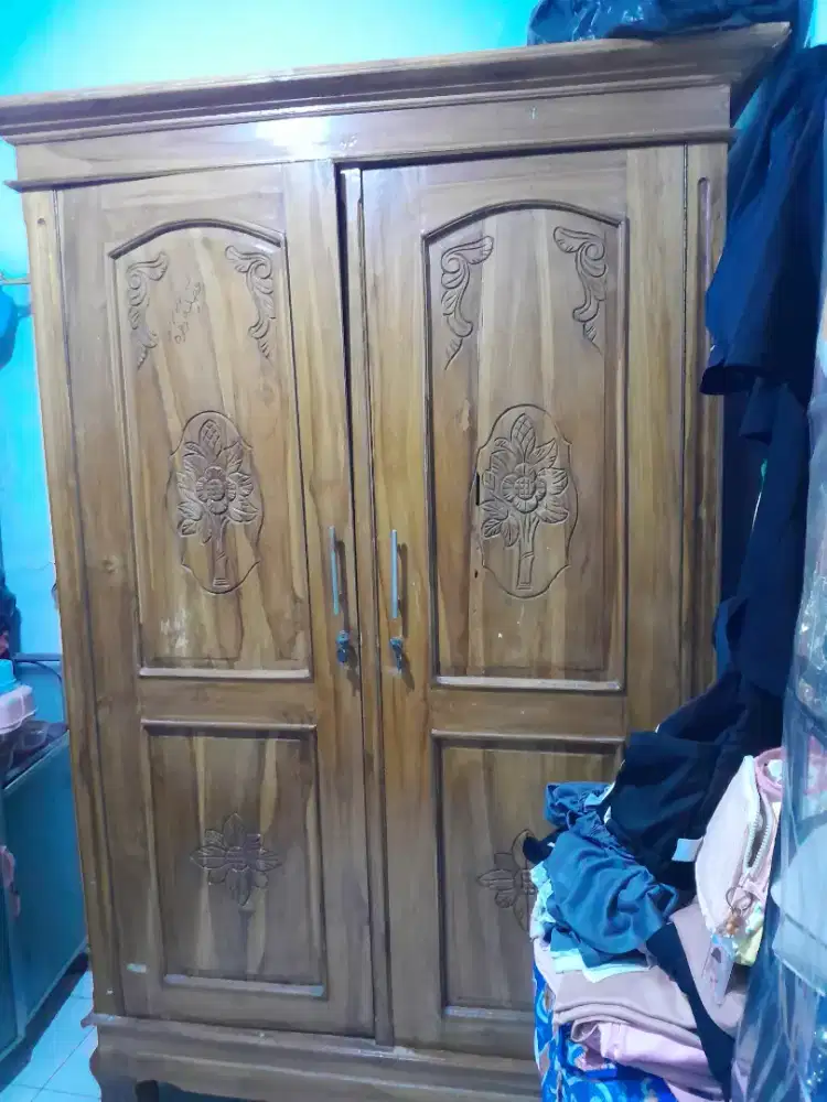 LEMARI KAYU JATI 2 PINTU