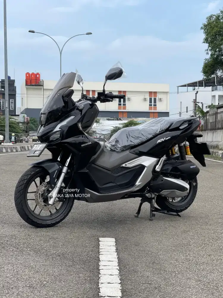 Cash Kredit HONDA ADV 160 CBS 2022 Barang Gress Mulus
