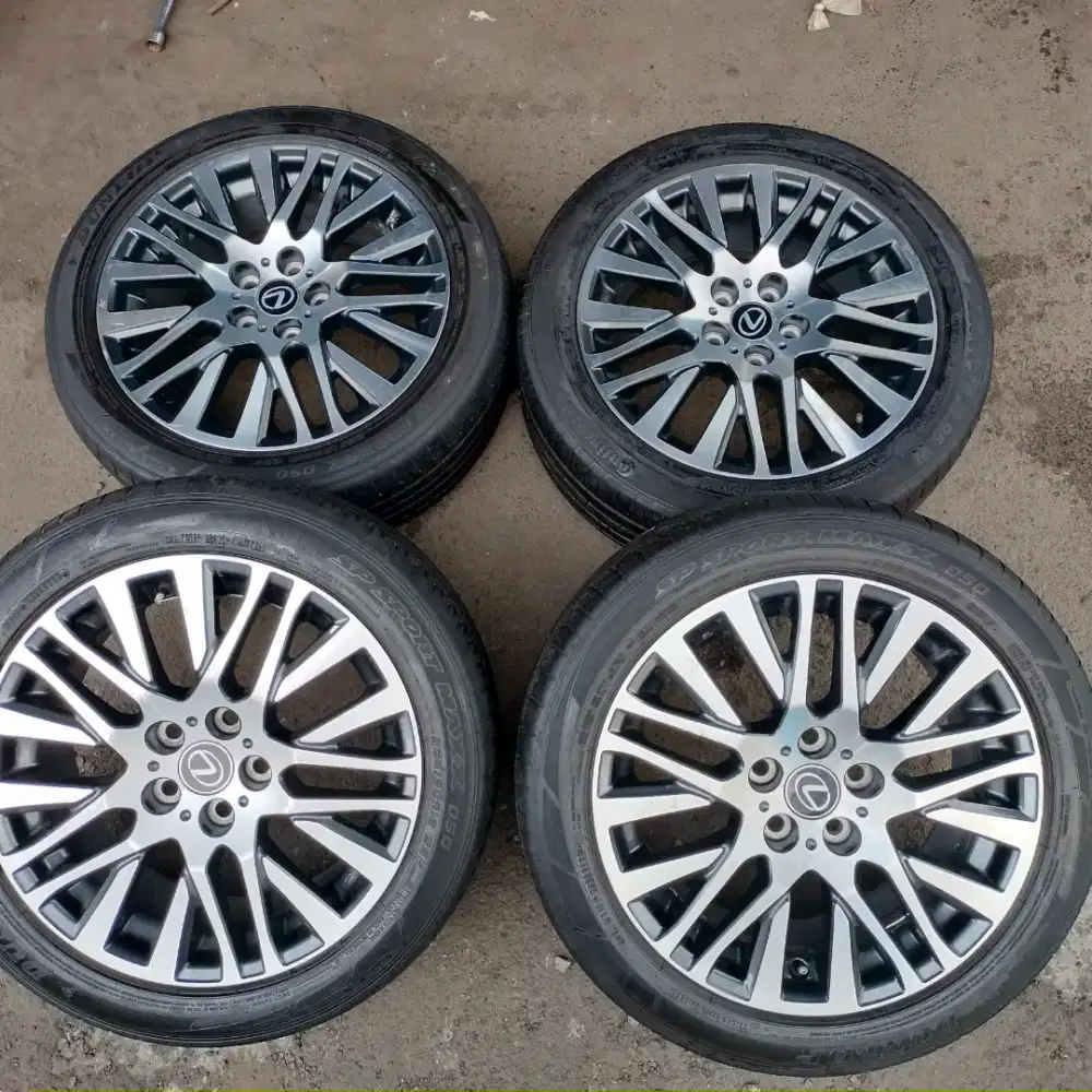 Velg original/OEM Toyota Alphard ring 18 pcd 5x114,3 ban 225/50 R18