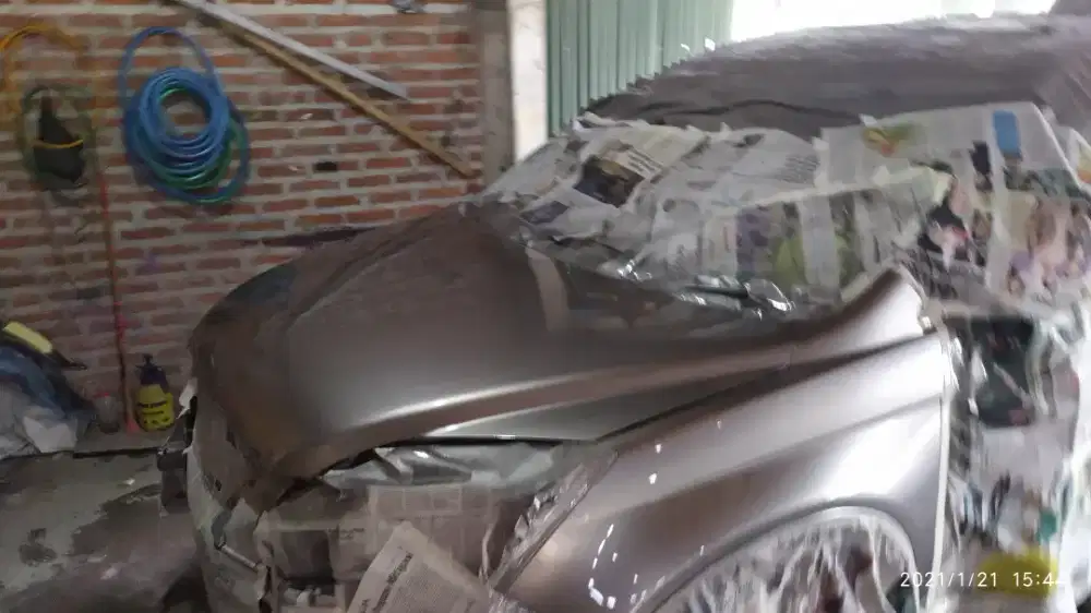 Bengkel cat mobil