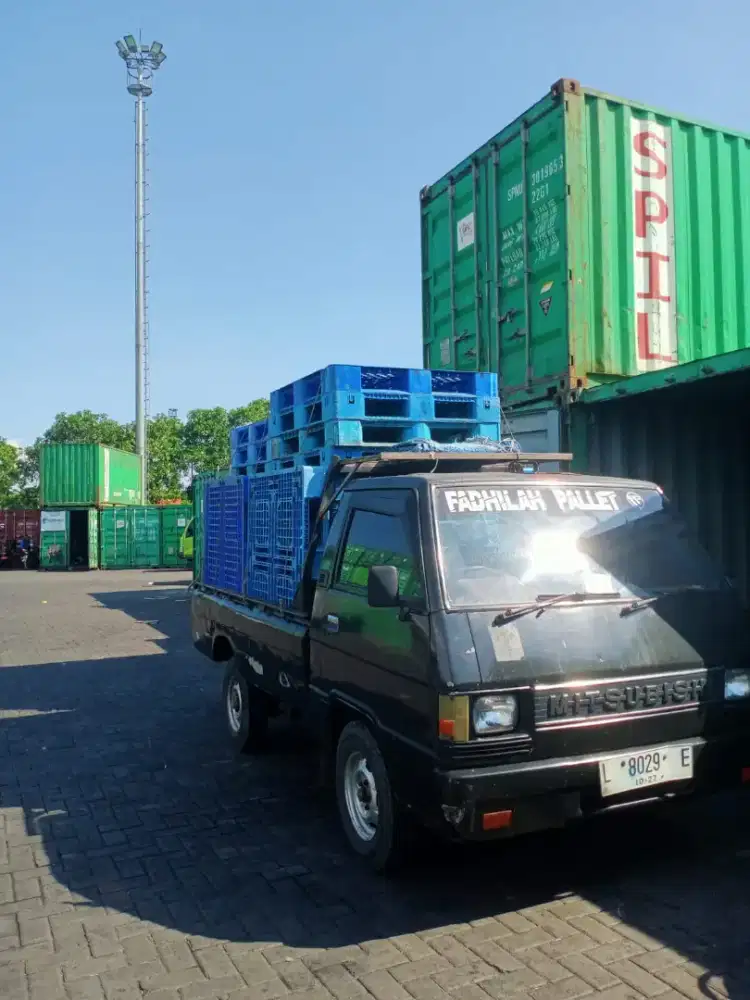 PALET PLASTIK BARU SIAP PAKAI UNTUK INDUSTRI