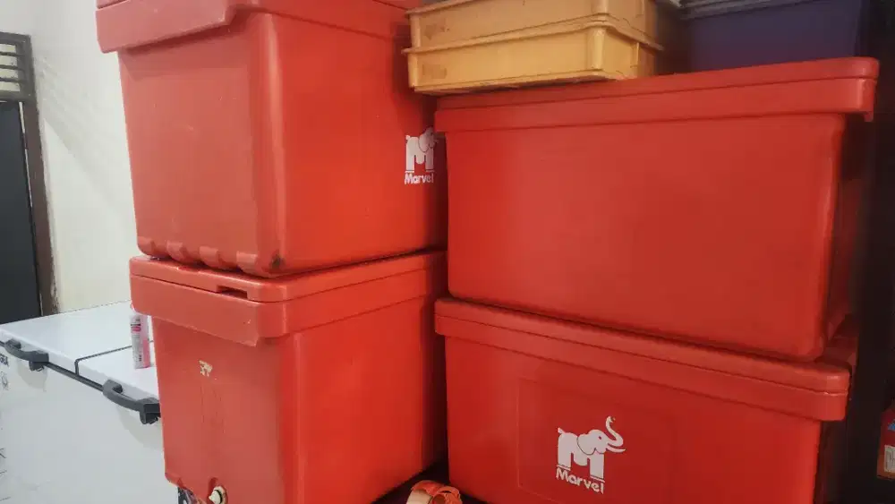 cooler / cool box marvel uk 200l dan 100l