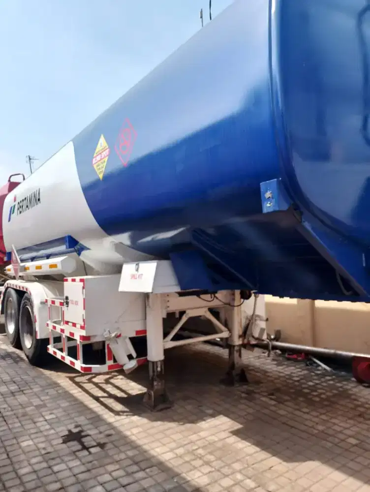 Buntut Tangki 24.000 L, Karoseri Aweco, Th. 2017