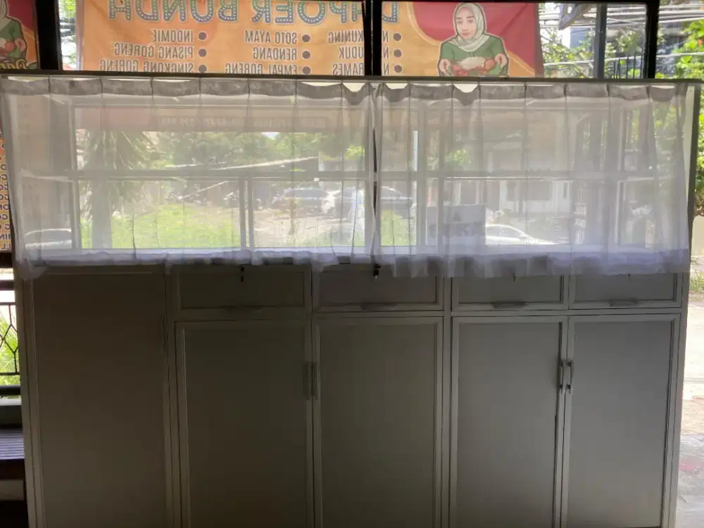 Estalase rumah makan