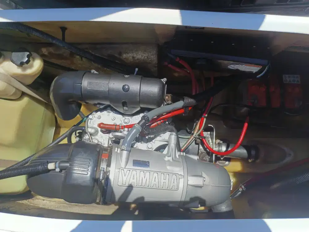 Jetski vx 700 cc 2 tak yamaha  3 seat