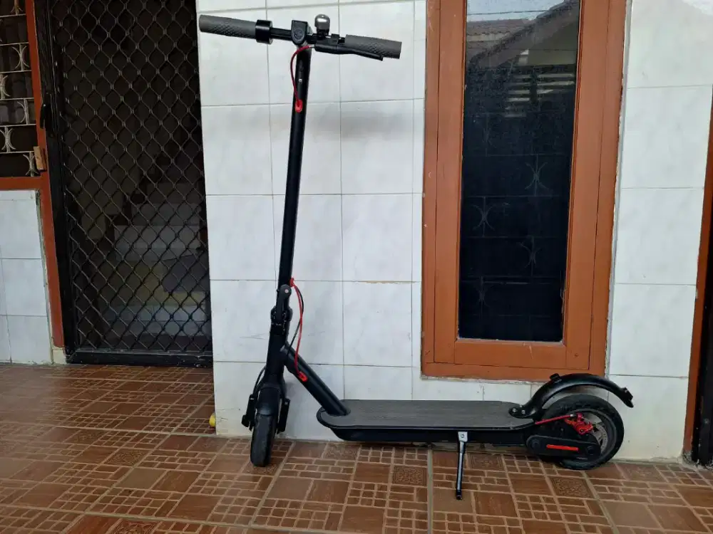 Skuter enak bgt buat muter muter