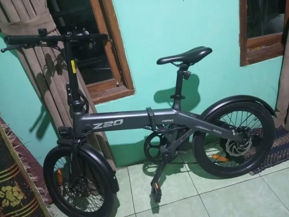 Sepeda Himo Z20 warna Grey Boss