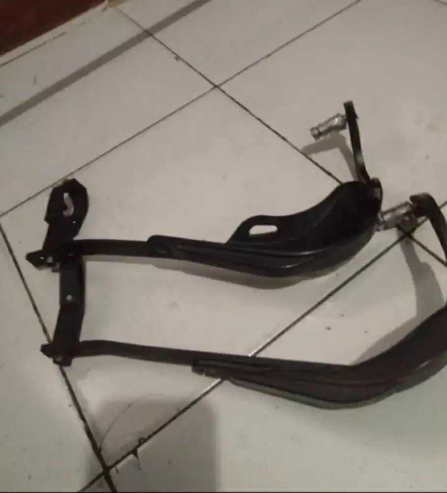 Hand guard pelindung tangan