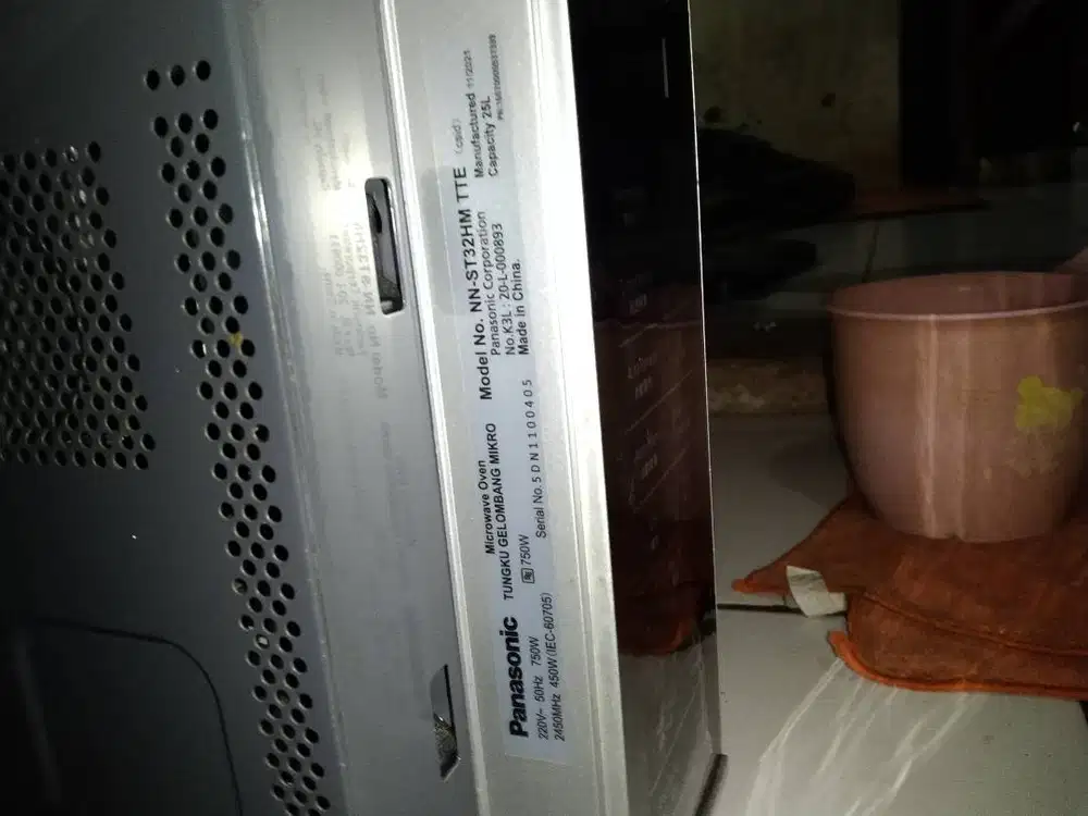Microwave Panasonic NN-ST32HMTTE