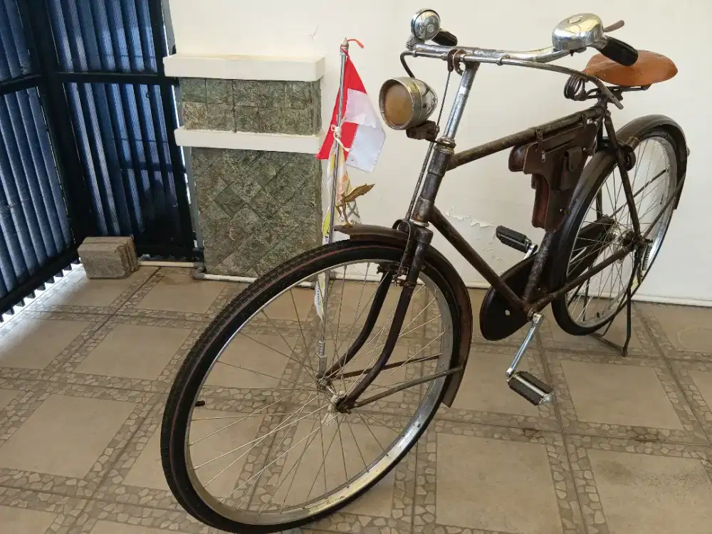 Sepeda Onthel Merk Norton